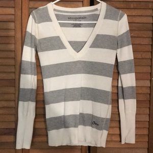 Aeropostale long sleeve sweater